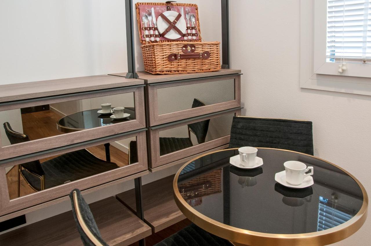 Ca' Squero911 Luxury Rooms 체제나티코 외부 사진